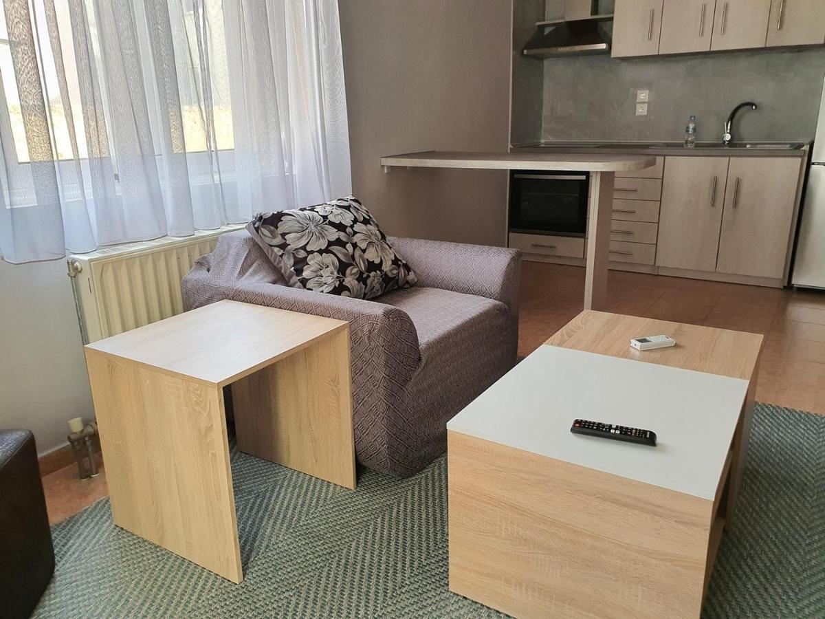 אלכסנדרופולי Theos Apartment מראה חיצוני תמונה